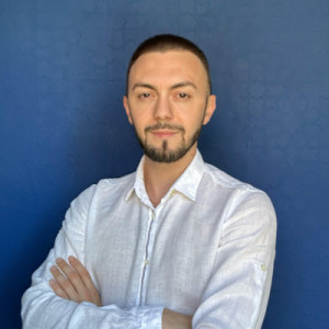 Lucian  Tamas