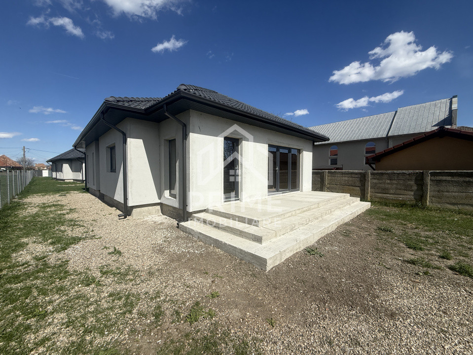 Case de vanzare Teius Central 3