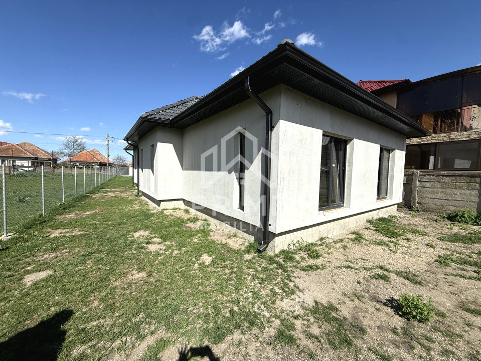 Case de vanzare Teius Central 3