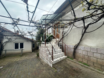 Case de vanzare Cugir imagine mica 1