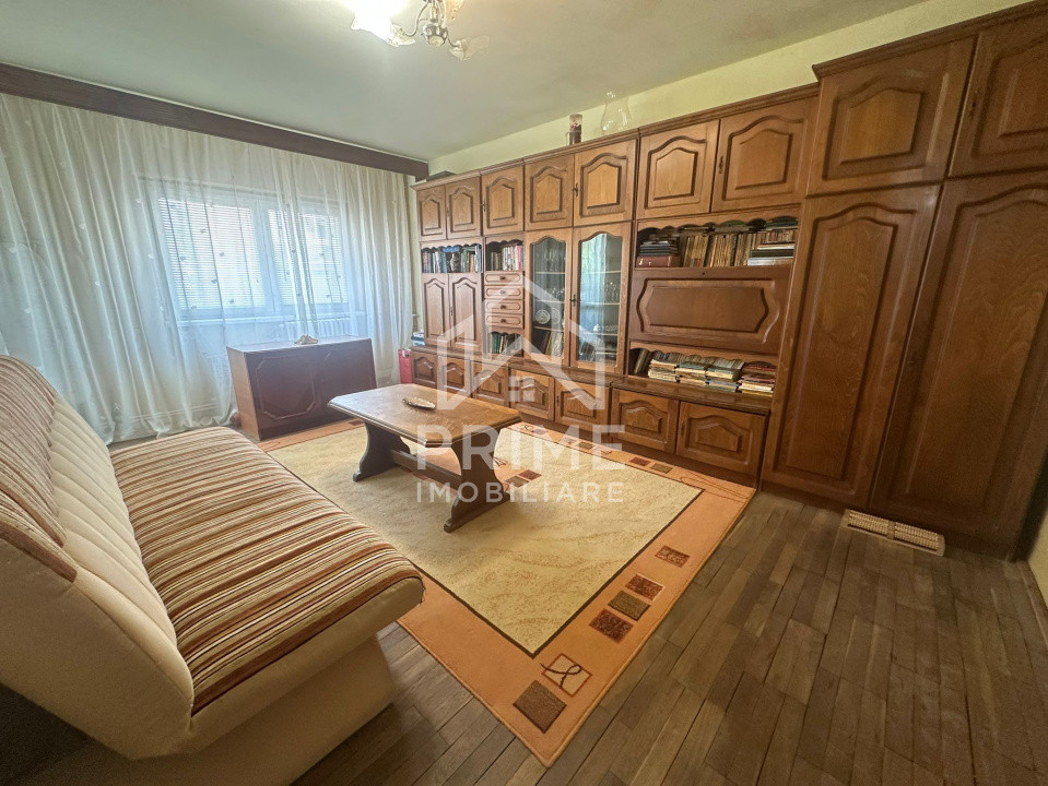 Apartamente de vanzare Cugir Central 1