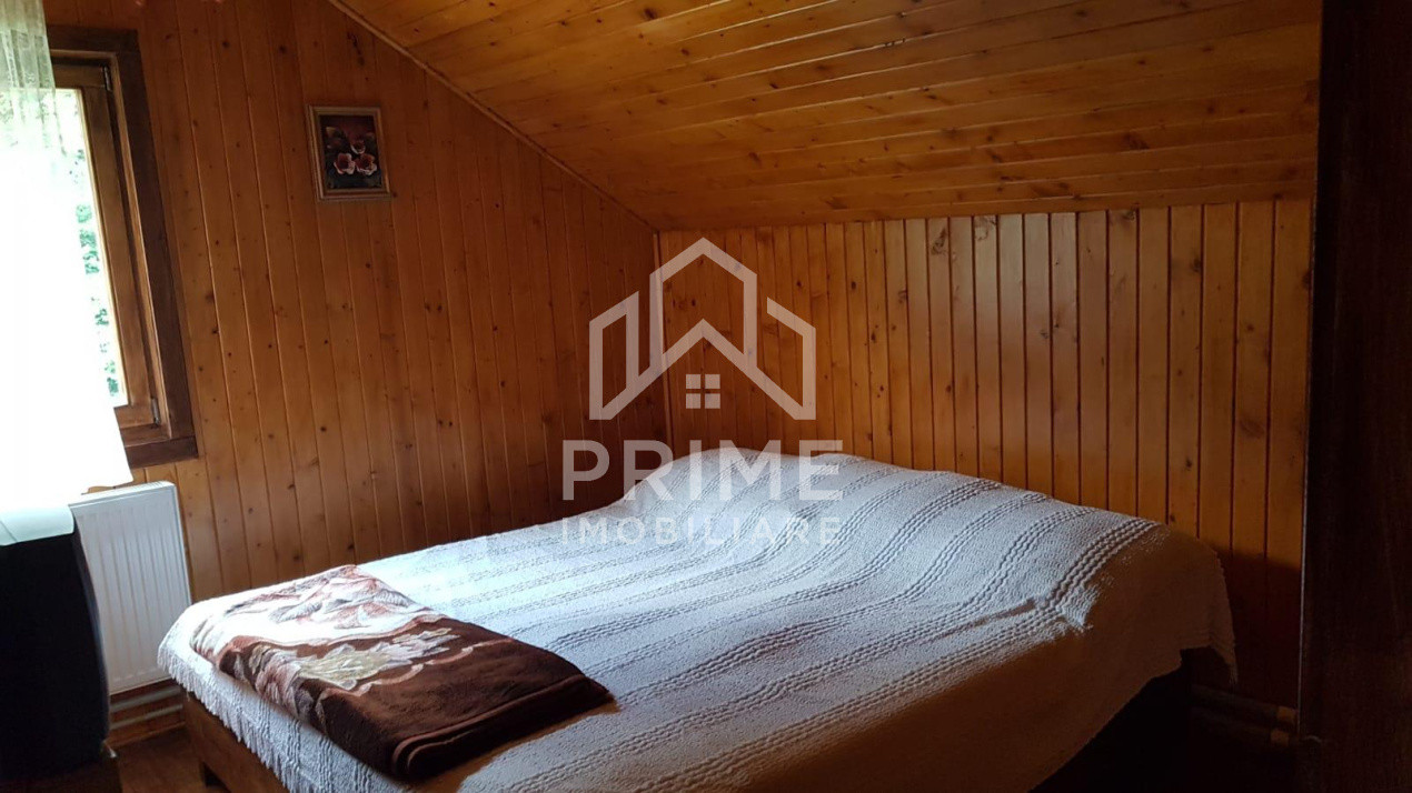 Case de vanzare Fenes 2