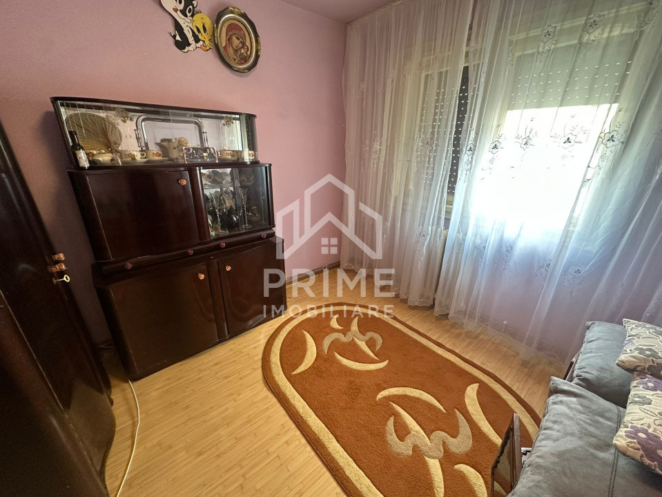 Apartamente de vanzare Cugir Central 2