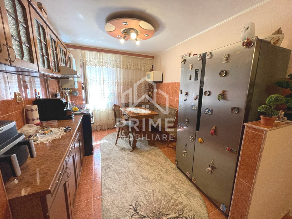 Apartamente de vanzare Cugir Central 1