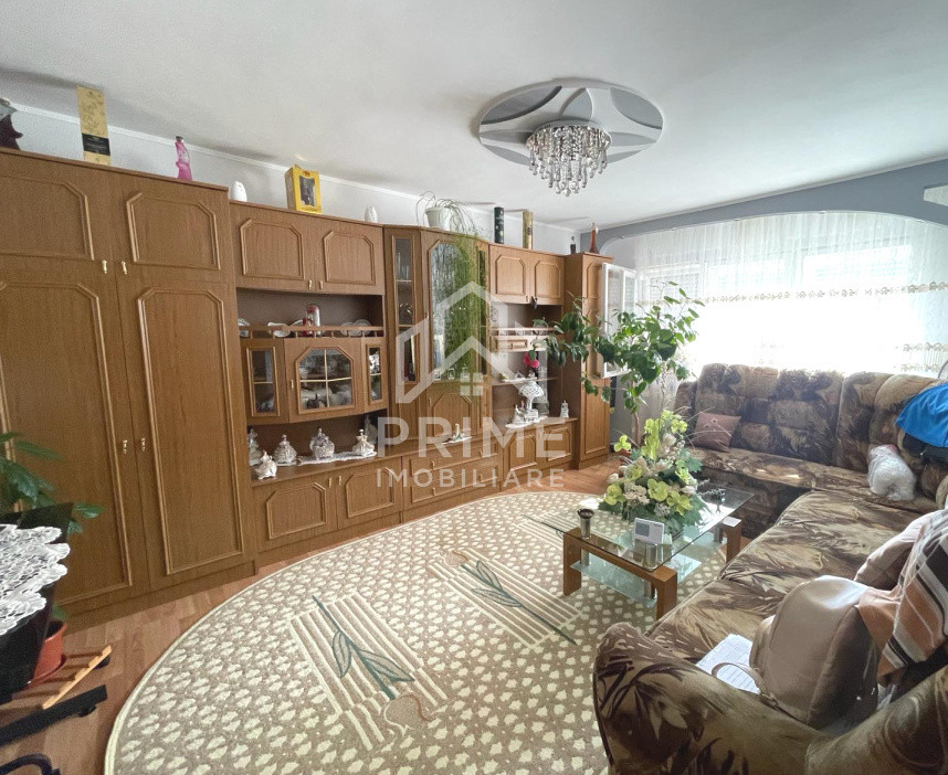 Apartamente de vanzare Cugir Central 2