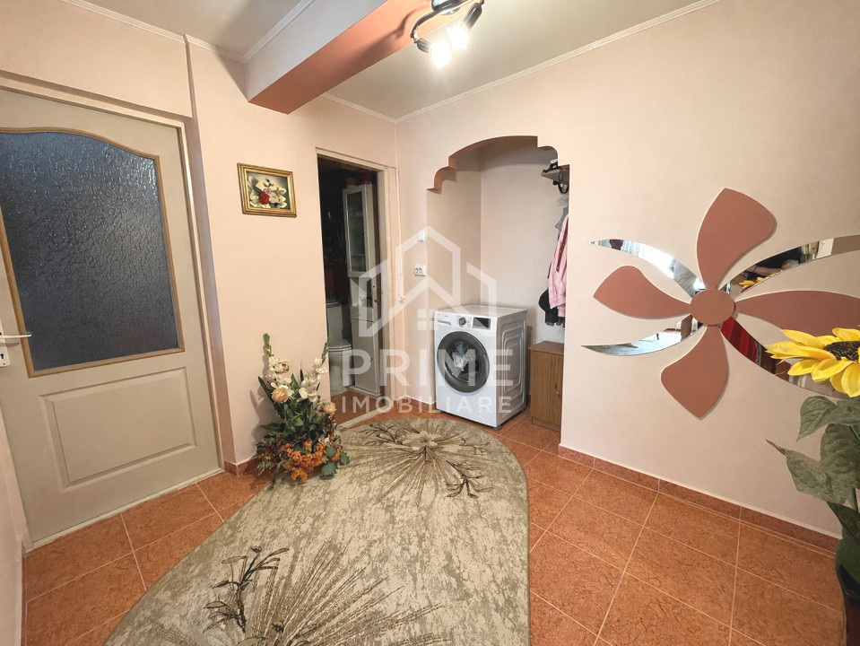 Apartamente de vanzare Cugir Central 7