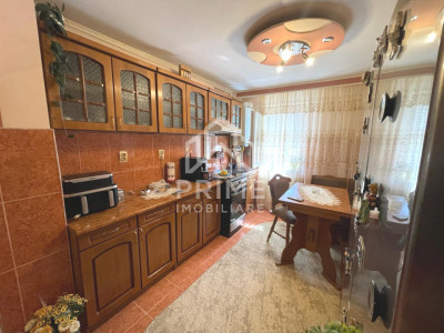 Apartamente de vanzare Cugir Central imagine mica 3
