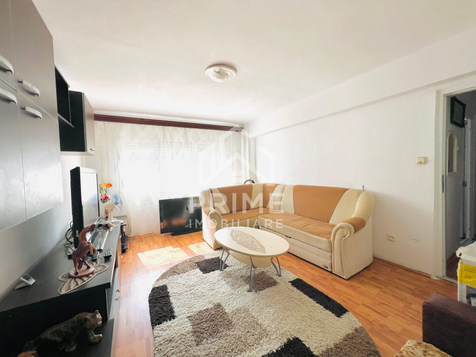 Apartamente de vanzare Cugir Central 1