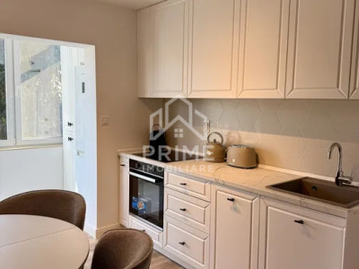 Apartament cu 2 camere de închiriat în zona Tolstoi | Etajul 2.
