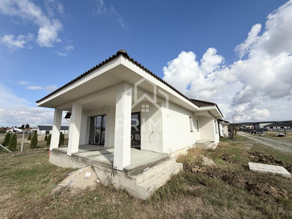 Case de vanzare Petresti Exterior Nord 2