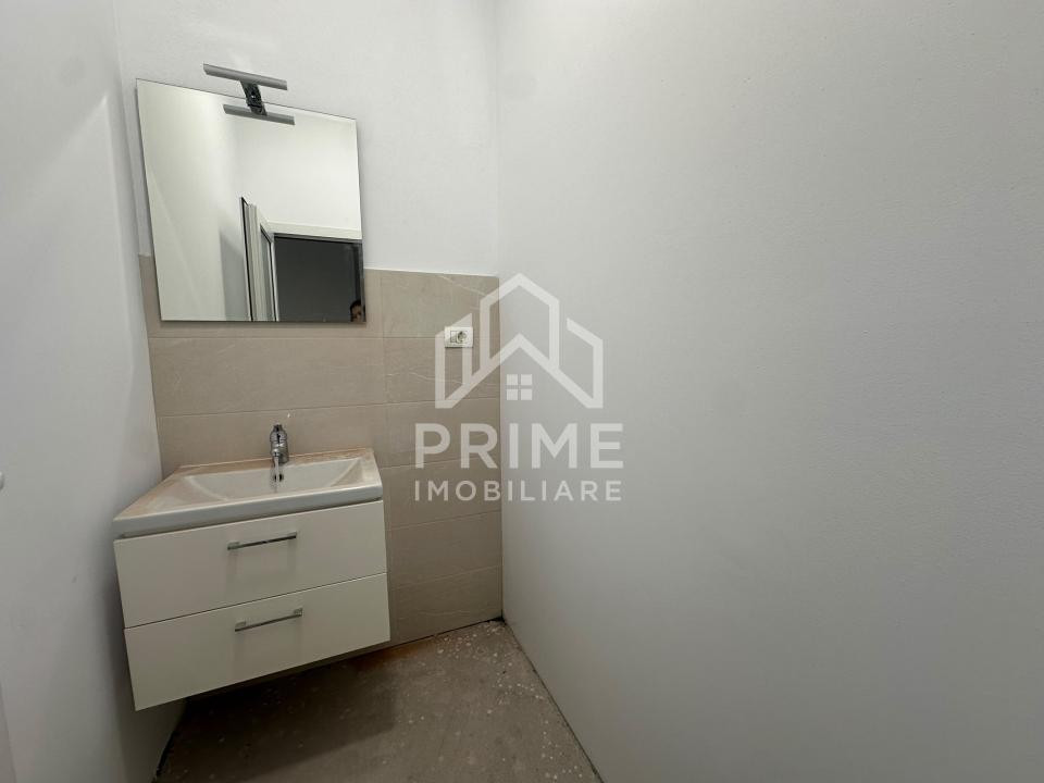Spatii comerciale de inchiriat Alba Iulia Central 8