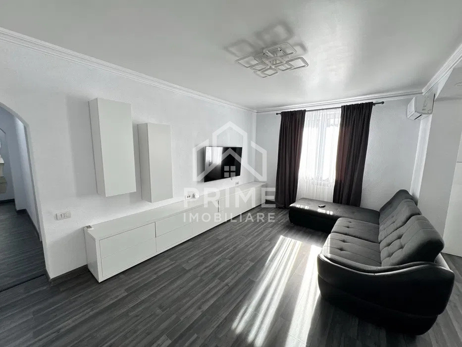 Apartamente de vanzare Cugir Central 3