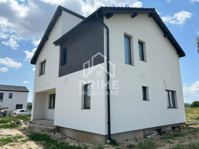 Casa individuala la rosu interior, 4 camere, zona Cetate