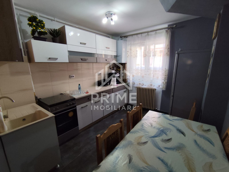 Apartamente de vanzare Sebes 3