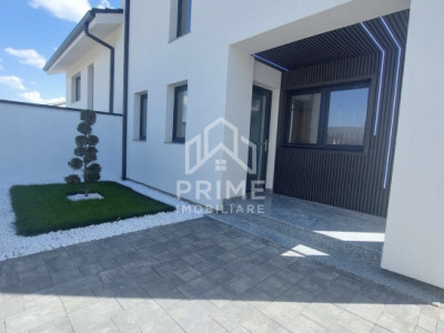 Duplex cu piscină de vânzare cu 4 camere | 111 mp utili | DEALUL FURCILOR