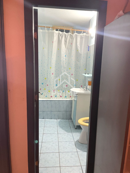 Apartamente de vanzare Cugir Central 2