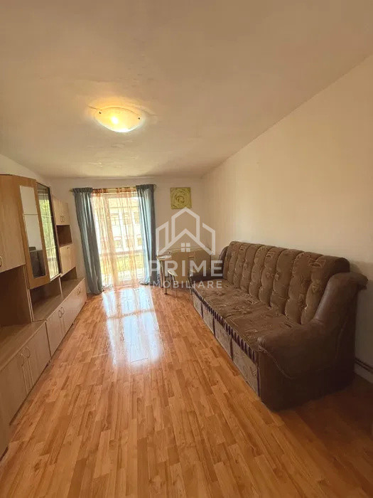 Apartamente de vanzare Cugir Central 1
