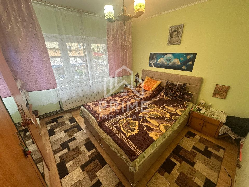 Apartamente de vanzare Cugir Central 2