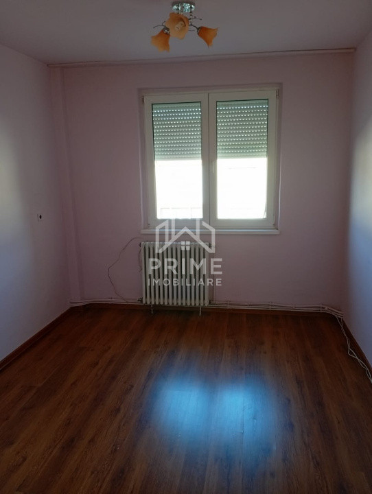 Apartamente de vanzare Cugir Central 3