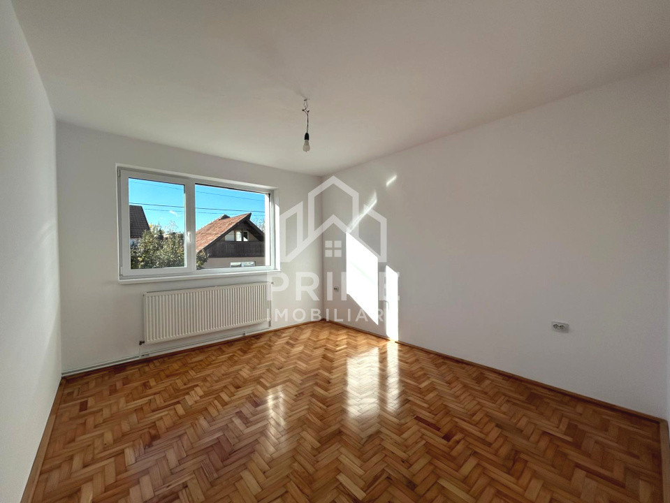 Case de vanzare Sebes Drumul Petrestiului 3