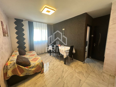 Apartament 3 camere | zona Sebeș| etaj 4