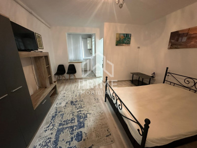 Garsoniera 30 mp| etaj 1| zona Cugir