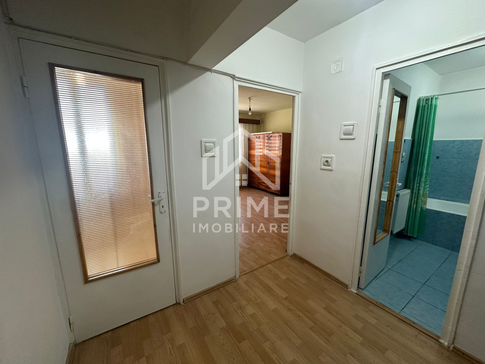 Apartamente de vanzare Cugir Central 6