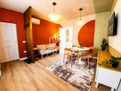 Casă de vânzare – poziție ultracentrală, ideală locuință sau investiție