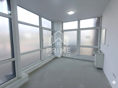 Spațiu de închiriat, ideal cabinete medicale sau salon – Zonă centrală