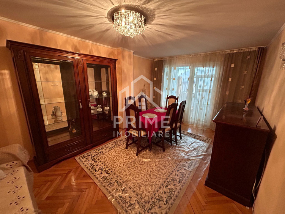 Apartamente de vanzare Cugir Central 3