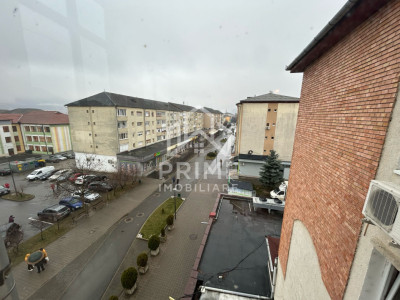 Apartamente de vanzare Cugir Central imagine mica 2