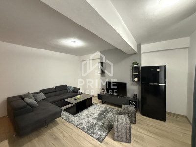 Apartament 2 camere de vânzare | Parter înalt | Balcon închis | Parcare privată